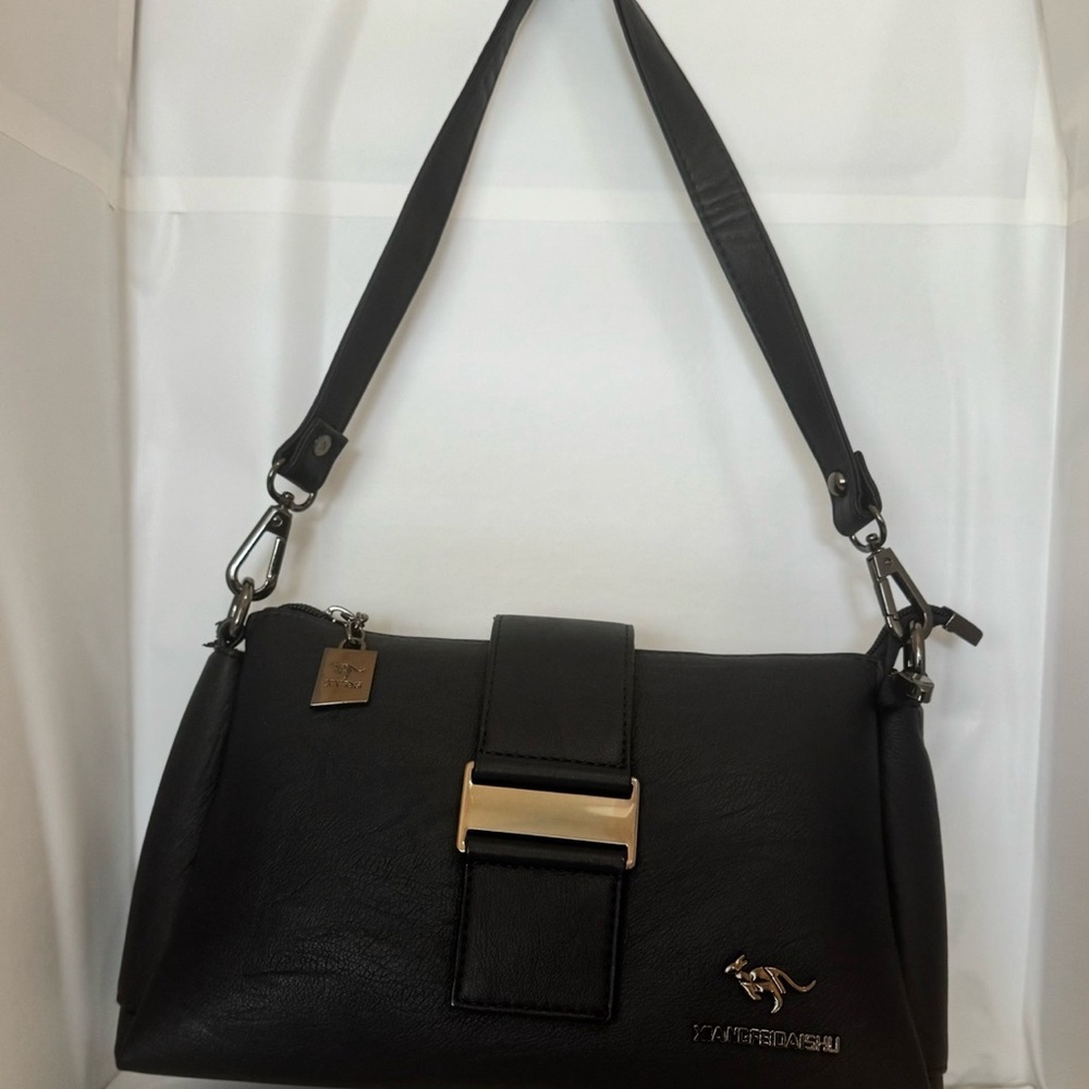 Black Women's Dark Blue purse  with  silver Accent.